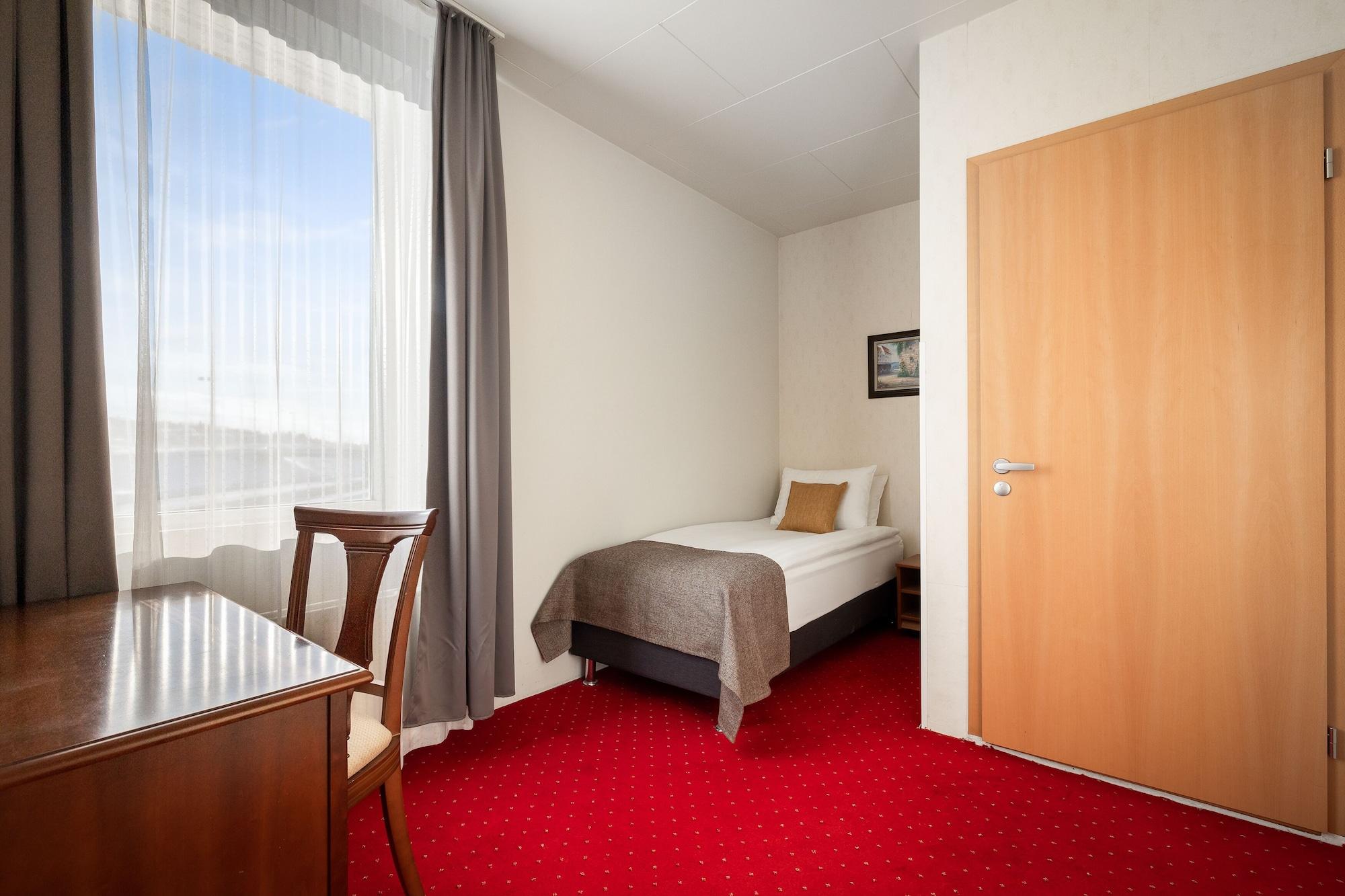Hotel Smari Коупавогюр Экстерьер фото