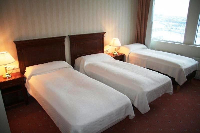 Hotel Smari Коупавогюр Экстерьер фото