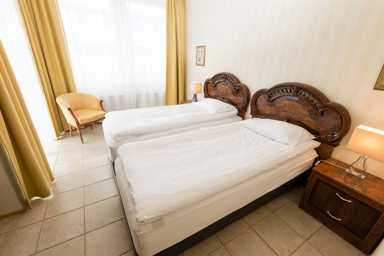 Hotel Smari Коупавогюр Экстерьер фото